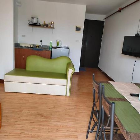 Huge Studio @ Arezzo Place Davao Condominium Екстер'єр фото